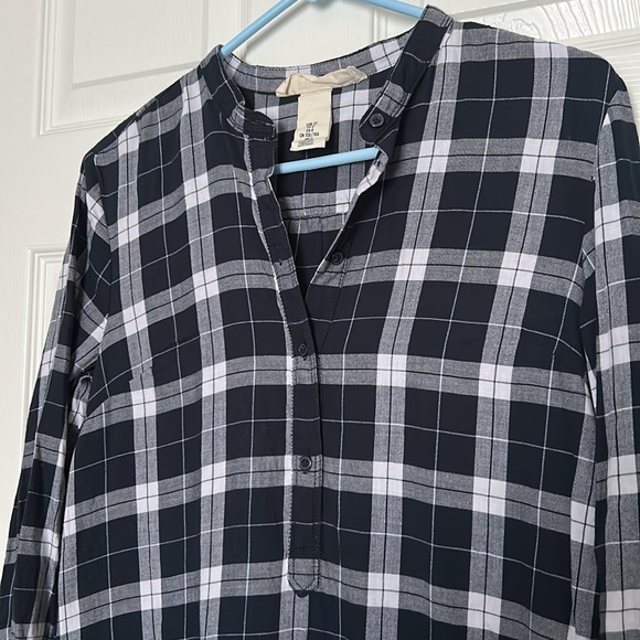 H&M Dark Navy Blue and White Flannel Dress Button Up Pockets L.O.G.G. - Picture 3 of 9